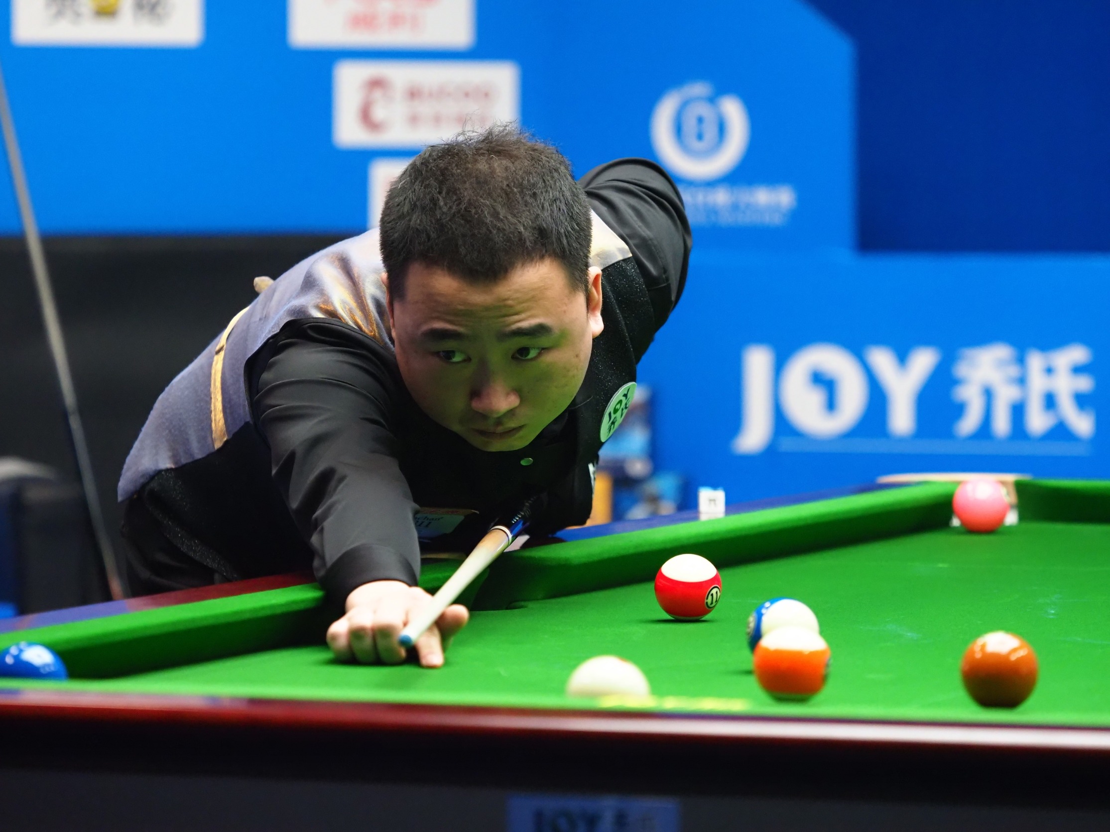 势让他们在 势让他们在