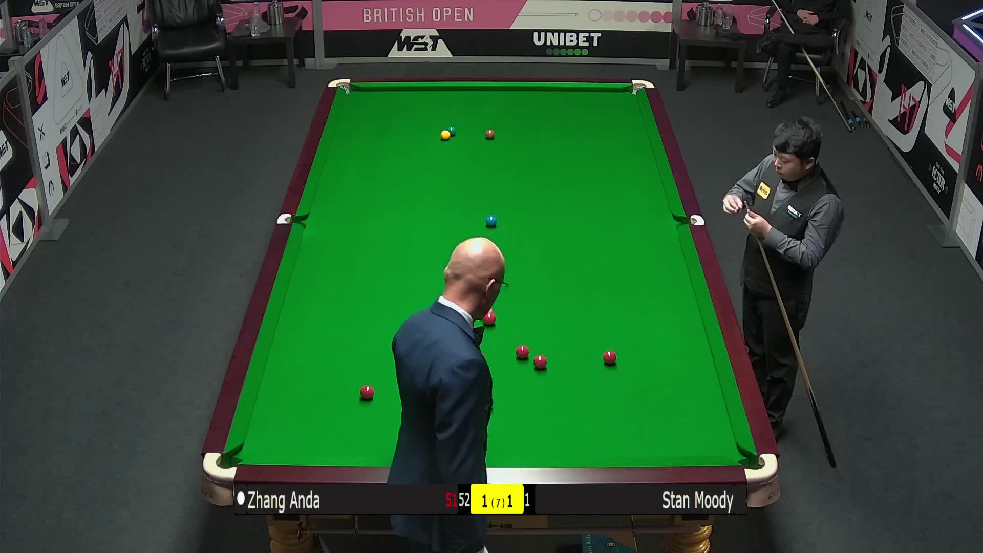 她凭借出色 她凭借出色