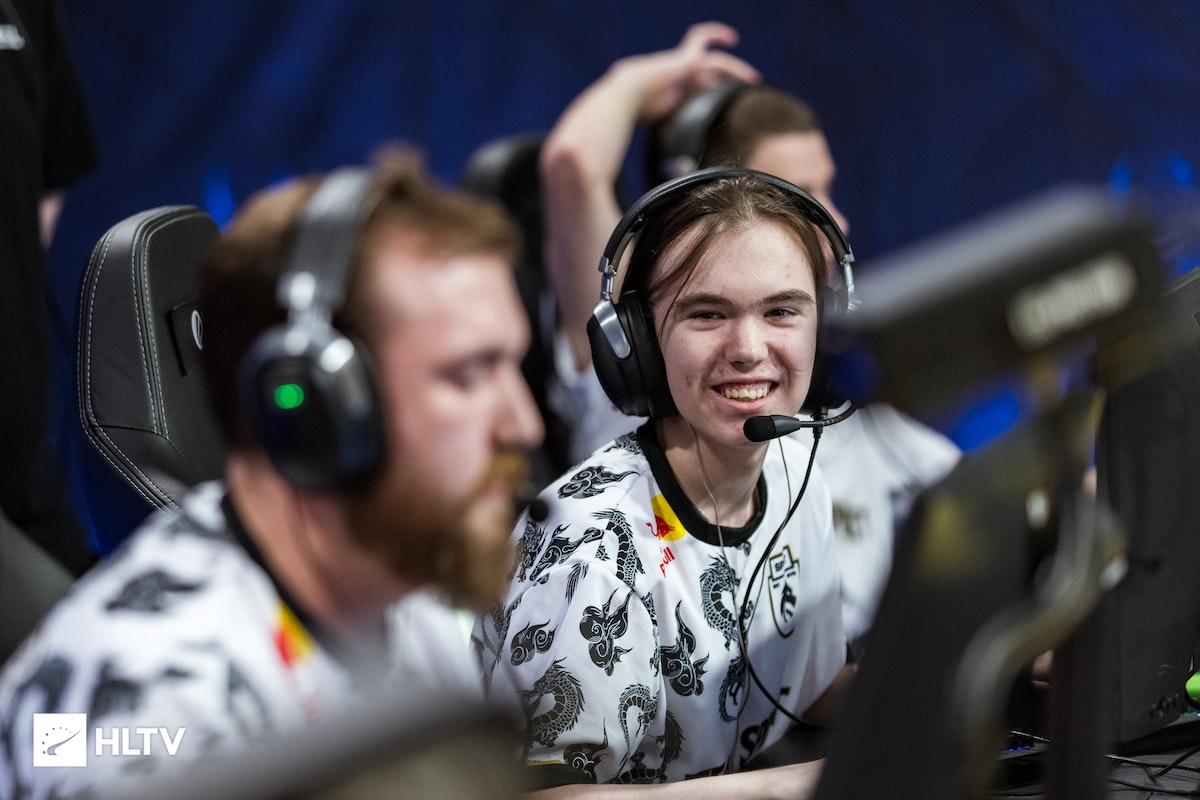 仅标志着她 仅标志着她